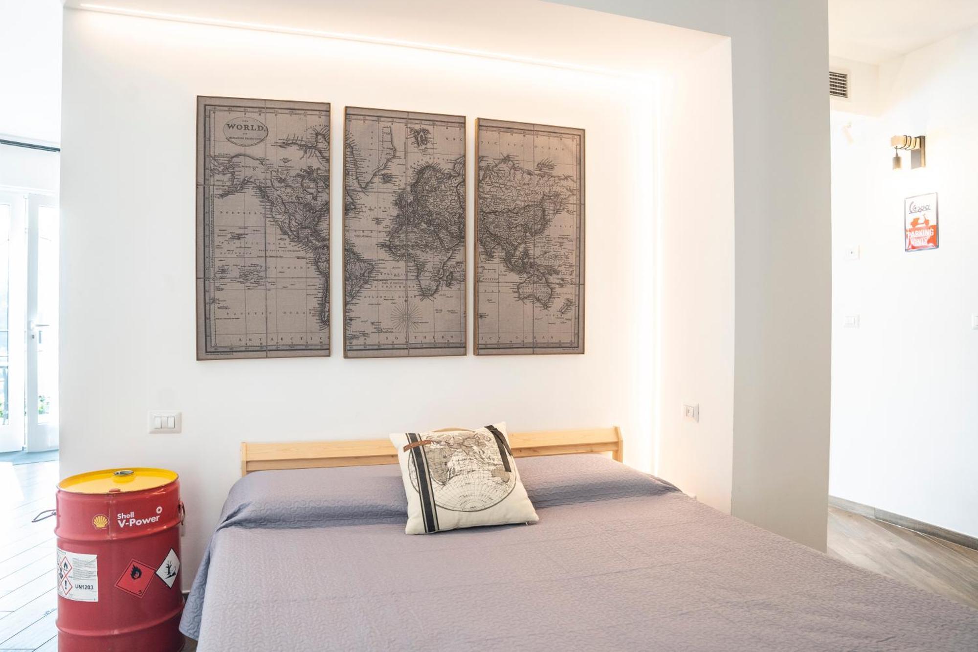 Vespa Apartments Moneglia Rom bilde