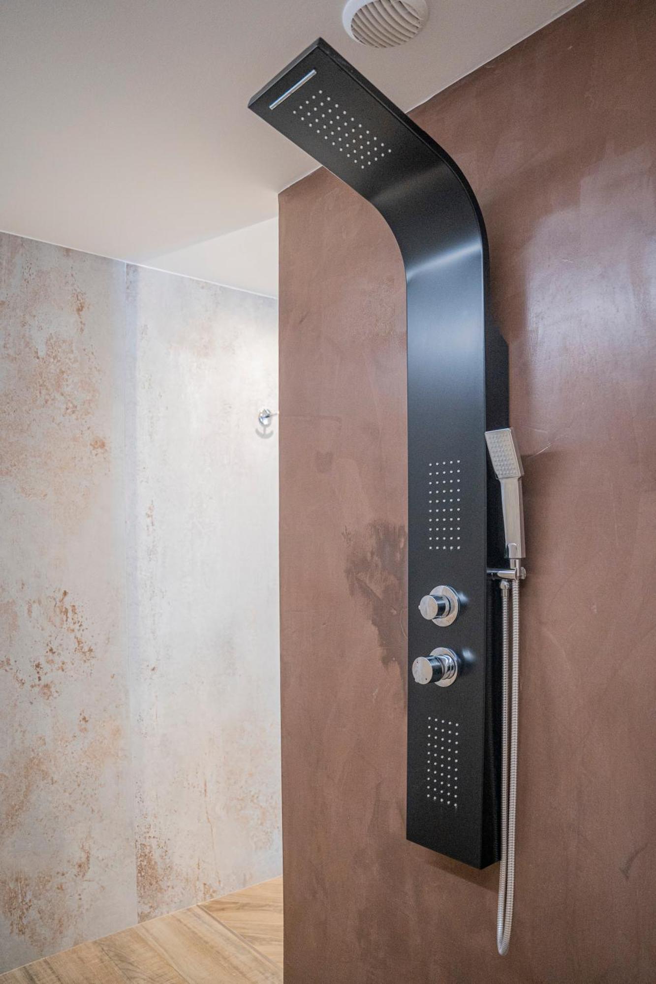 Vespa Apartments Moneglia Rom bilde